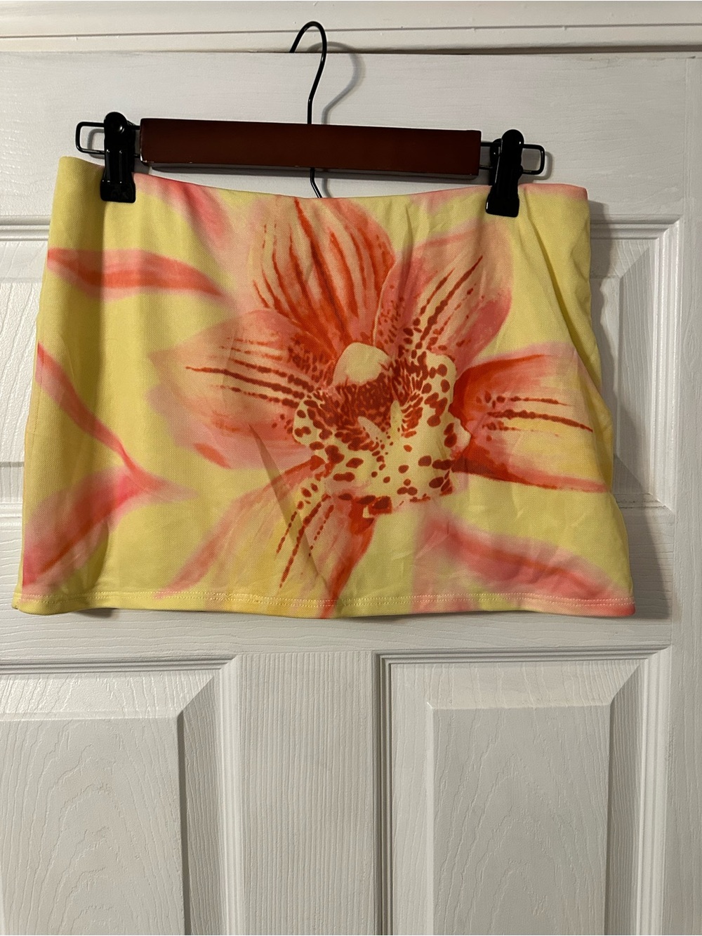 Derek Heart Yellow Mini Skirt with Coral Floral Print
